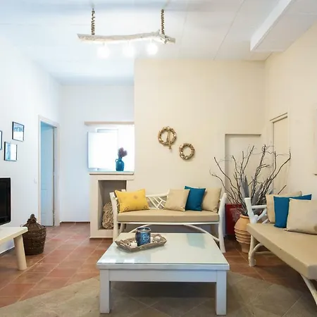 Kapeli House Collection