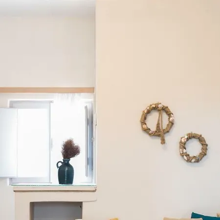 Kapeli House Collection * Emporio (Santorini)